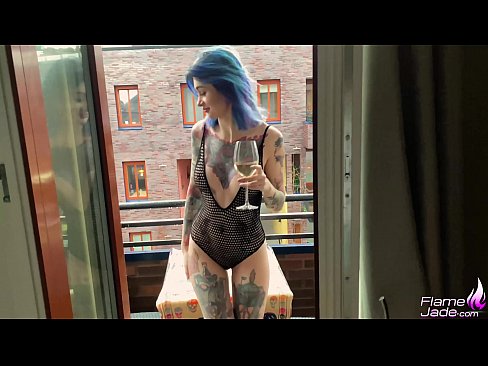 ❤️ Сјајна девојка сиса са гутљајем и страствено јебе под отвореним небом Секс на sr.image-kassir.ru ❌❤